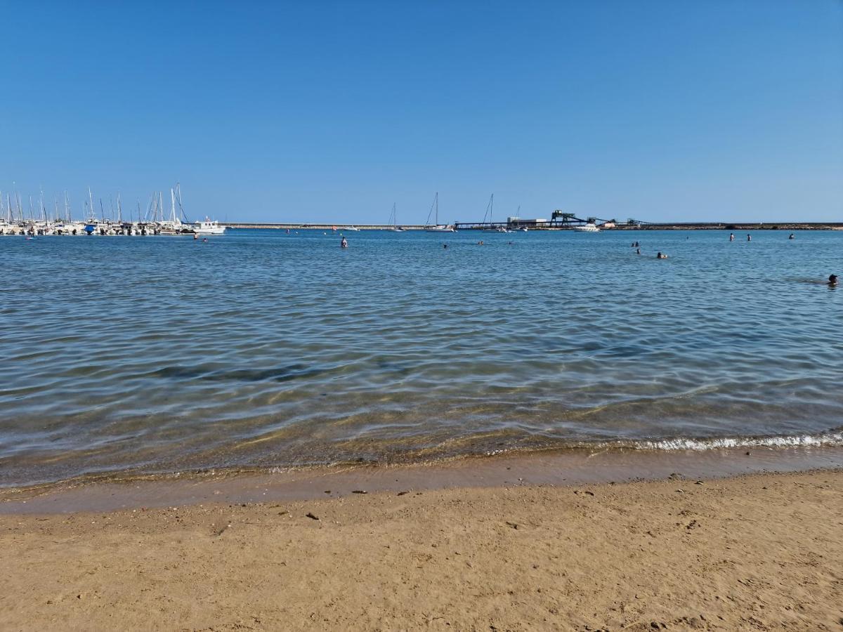 Apartament Carmen Torrevieja Exteriér fotografie